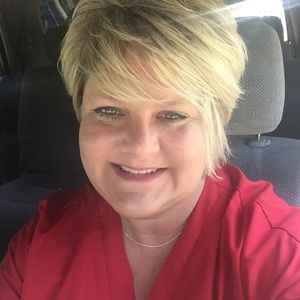 Meet your Posher, Stacy